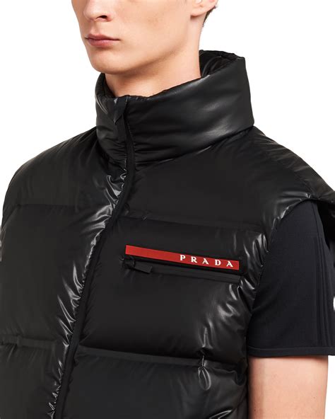 prada vest